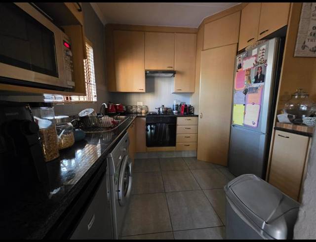 3 BEDROOM TOWNHOUSE FOR SALE IN SUNNINGHILL